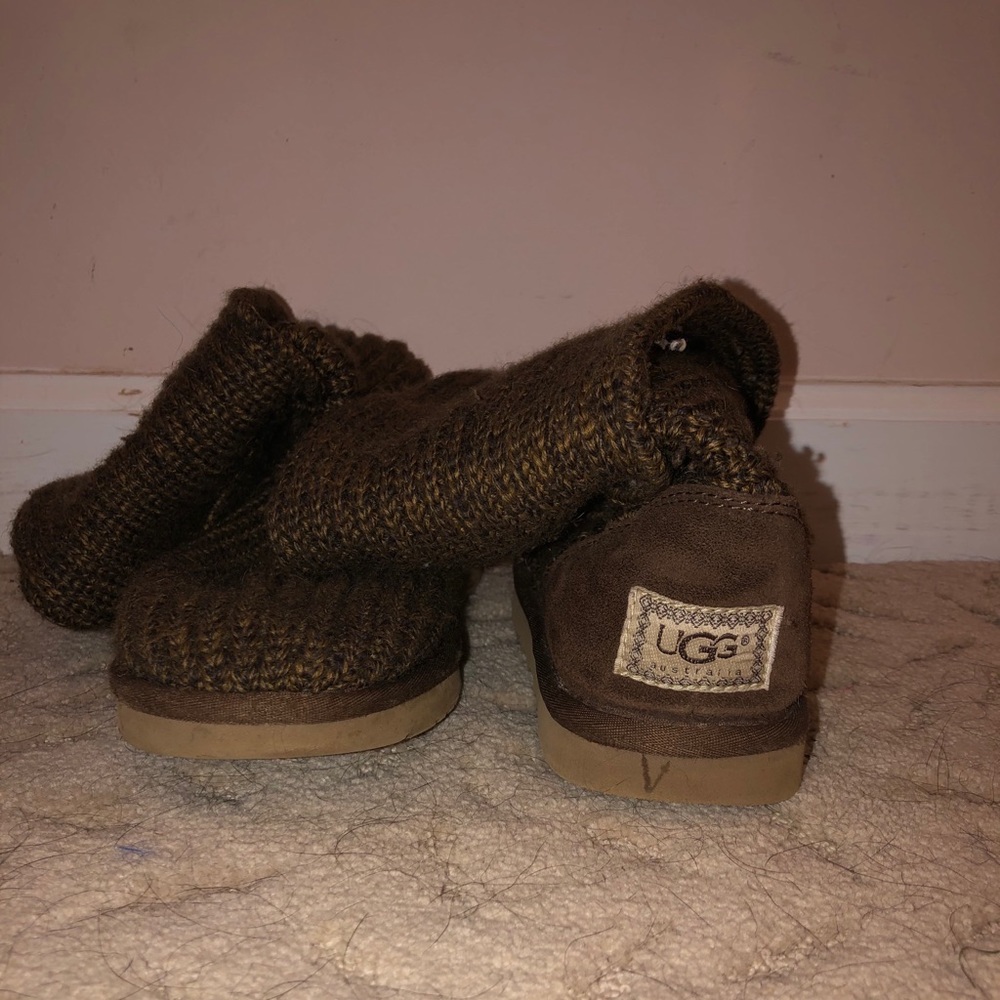 UGG BOOTS